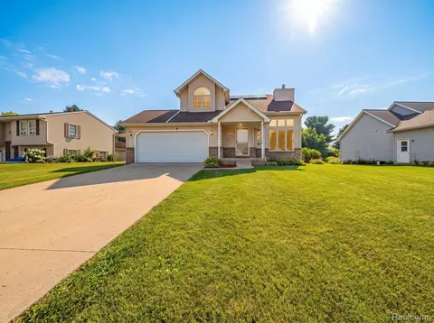 7507 Wadding Dr, Cambridge, MI 49265
