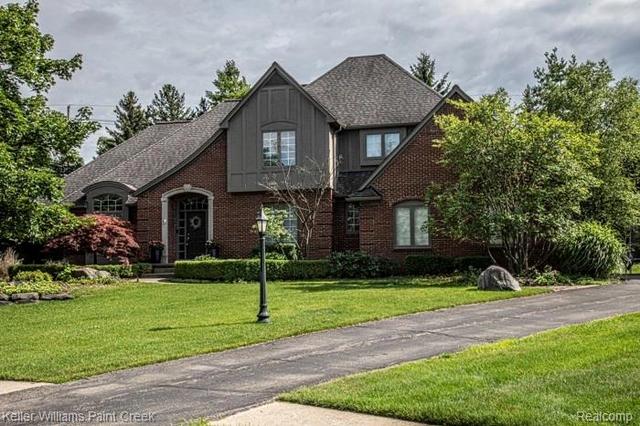 4853 Goodison Place Dr, Oakland, MI 48306