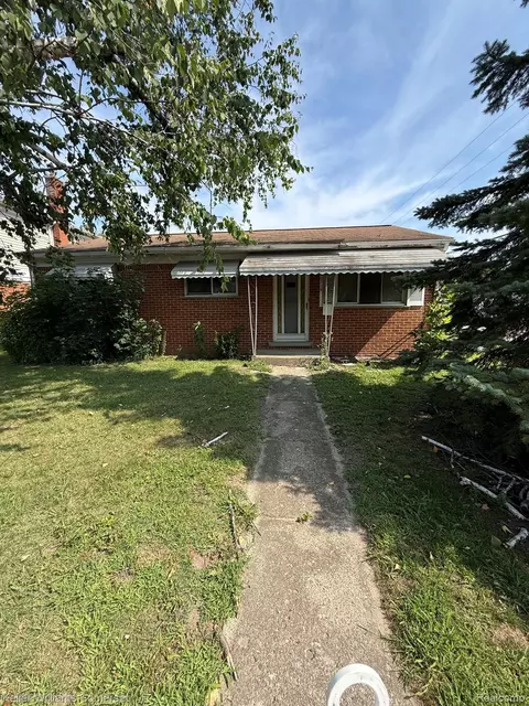 30714 Grandview Ave, Westland, MI 48186