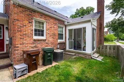 Other - 1466 Hampton Rd, Grosse Pointe Woods, MI 48236 photo 4 of 14