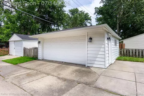 Other - 1466 Hampton Rd, Grosse Pointe Woods, MI 48236 photo 3 of 14