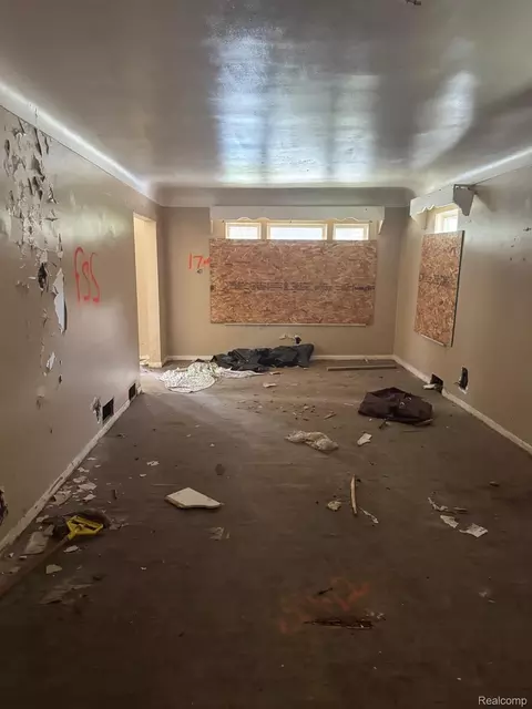 1383 Cleveland Ave, Flint, MI 48503