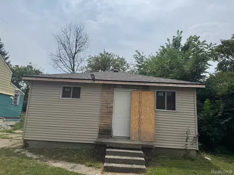 2825 Reynolds St, Flint, MI 48503