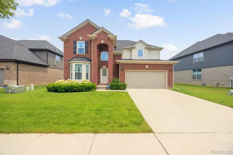 Exterior - 3534 Birchmount Dr, Troy, MI 48083 photo 1 of 5
