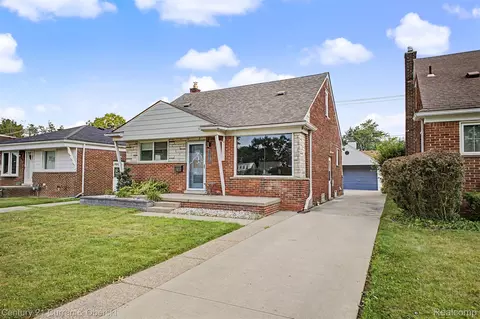 9952 Park Ave, Allen Park, MI 48101