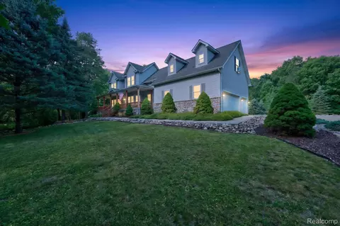 2523 Pheasant Run, Brandon, MI 48462