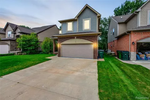 13897 Grandeur Ave, Shelby Township, MI 48315