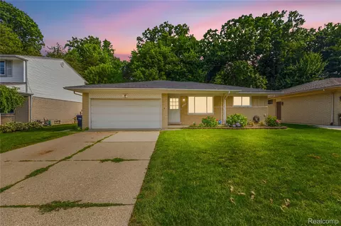 14630 Rice Dr, Sterling Heights, MI 48313