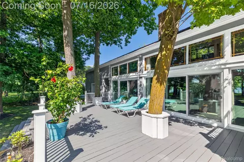 Exterior - 29474 E River Rd, Grosse Ile, MI 48138 photo 10 of 13