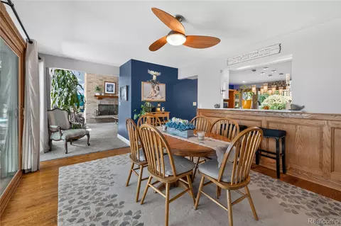 Dining - 29474 E River Rd, Grosse Ile, MI 48138 photo 2 of 2