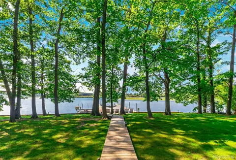 Other - 29474 E River Rd, Grosse Ile, MI 48138 photo 9 of 13