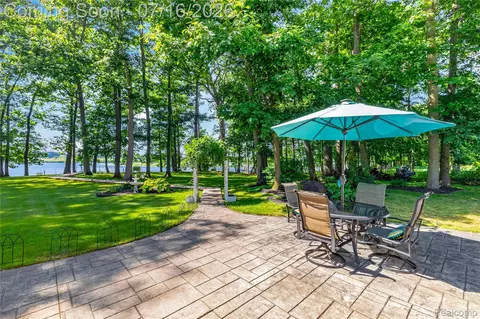 Exterior - 29474 E River Rd, Grosse Ile, MI 48138 photo 13 of 13
