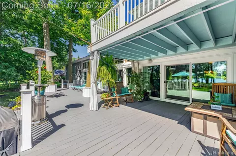 Exterior - 29474 E River Rd, Grosse Ile, MI 48138 photo 12 of 13