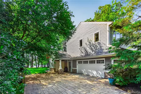 Exterior - 29474 E River Rd, Grosse Ile, MI 48138 photo 18 of 18