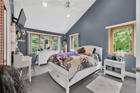 Bedroom - 29474 E River Rd, Grosse Ile, MI 48138 photo 5 of 6