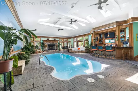 Exterior - 29474 E River Rd, Grosse Ile, MI 48138 photo 3 of 13