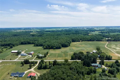 000 Applegate Rd, Washington, MI 48401 photo 13