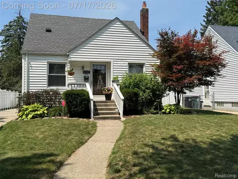 1921 N Connecticut Ave, Royal Oak, MI 48073