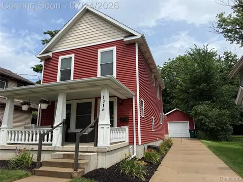 1016 N Jenison Ave, Lansing, MI 48915