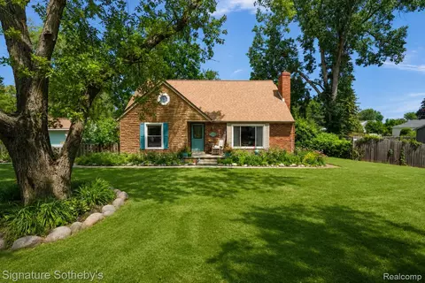 28300 Oakley St, Livonia, MI 48154