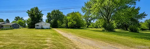 5454 Hopkins Rd, Genesee, MI 48506