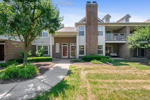 14540 Holborn Dr, Sterling Heights, MI 48313