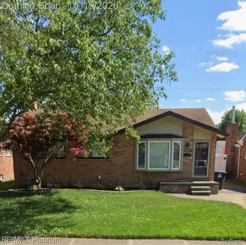 32021 Grandview Ave, Westland, MI 48186