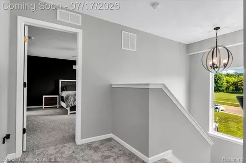Entry Way - 417 Constitution Ave, Brooklyn, MI 49230 photo 3 of 4