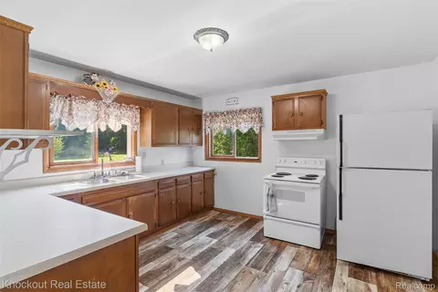 Kitchen - 12845 Bueche Rd, Albee, MI 48417 photo 1 of 3