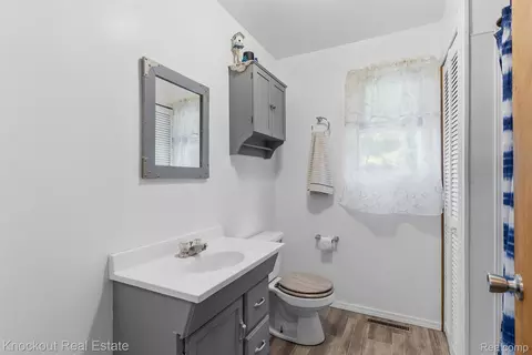 Bath - 12845 Bueche Rd, Albee, MI 48417 photo 1 of 1