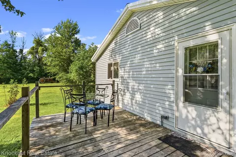 Exterior - 12845 Bueche Rd, Albee, MI 48417 photo 5 of 6