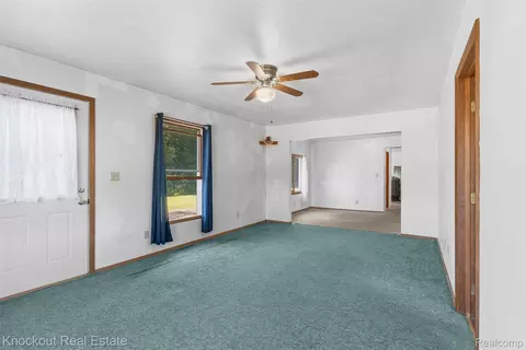 Living - 12845 Bueche Rd, Albee, MI 48417 photo 2 of 5