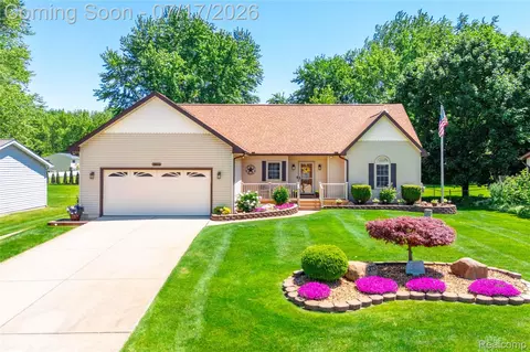7373 Ponderosa Dr, Mundy, MI 48473