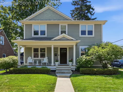 1427 N Maple Ave, Royal Oak, MI 48067