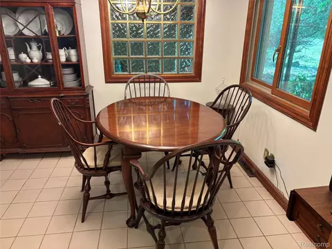 Dining - 709 E Michigan Ave E, Au Gres, MI 48703 photo 1 of 1