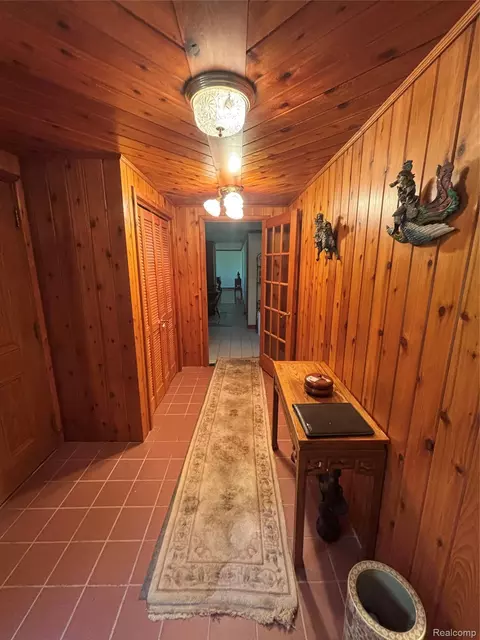 Entry Way - 709 E Michigan Ave E, Au Gres, MI 48703 photo 1 of 2