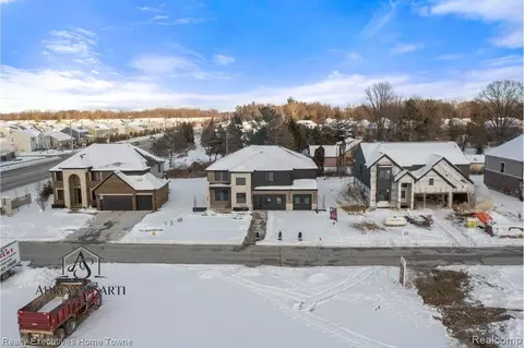 View/Area - 50931 Mistwood Dr, Macomb, MI 48042 photo 6 of 9