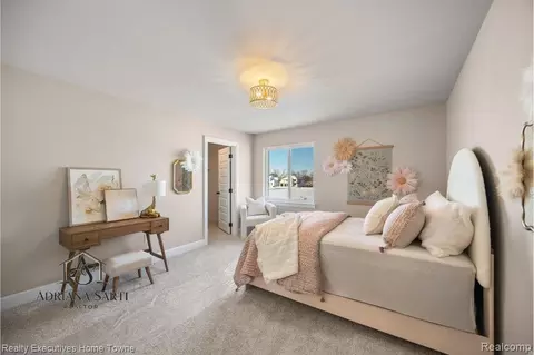 Bedroom - 50931 Mistwood Dr, Macomb, MI 48042 photo 1 of 7