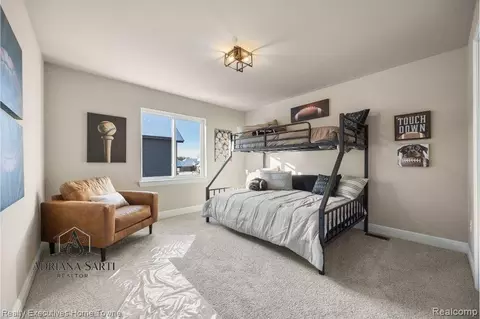 Bedroom - 50931 Mistwood Dr, Macomb, MI 48042 photo 4 of 7