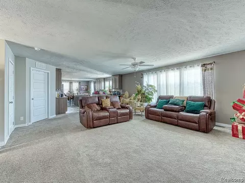 10729 Edwards Ln, Augusta, MI 48191 photo 6