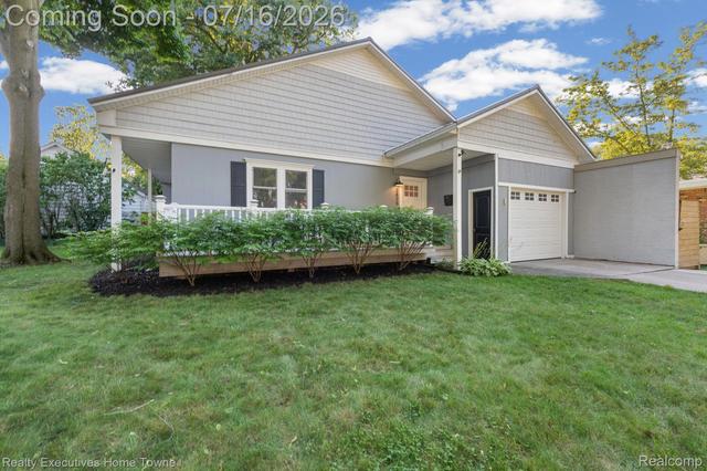 3473 Armour St, Port Huron, MI 48060