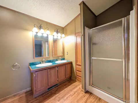 Bath - 4024 E 54th St, Mount Morris, MI 48458 photo 3 of 4