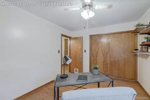 Bedroom - 5511 Wright Dr, Troy, MI 48098 photo 5 of 5
