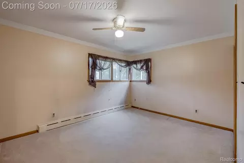 Bedroom - 5511 Wright Dr, Troy, MI 48098 photo 3 of 5