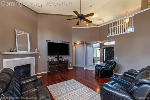 Living - 17576 Canvasback Dr, Macomb, MI 48044 photo 2 of 3