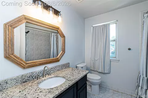 Bath - 17576 Canvasback Dr, Macomb, MI 48044 photo 4 of 4