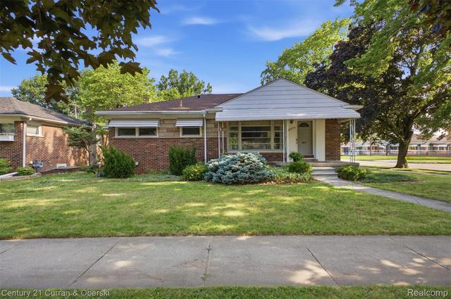 16614 Philomene Blvd, Allen Park, MI 48101