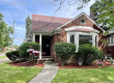 8360 Freda St, Detroit, MI 48204