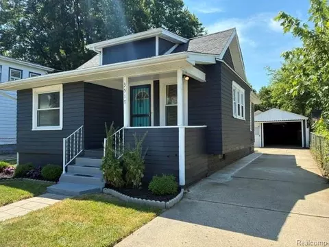 3517 Augusta St, Flint, MI 48503