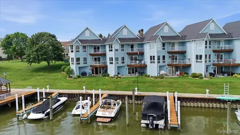 827 N Pointe, Port Huron, MI 48060